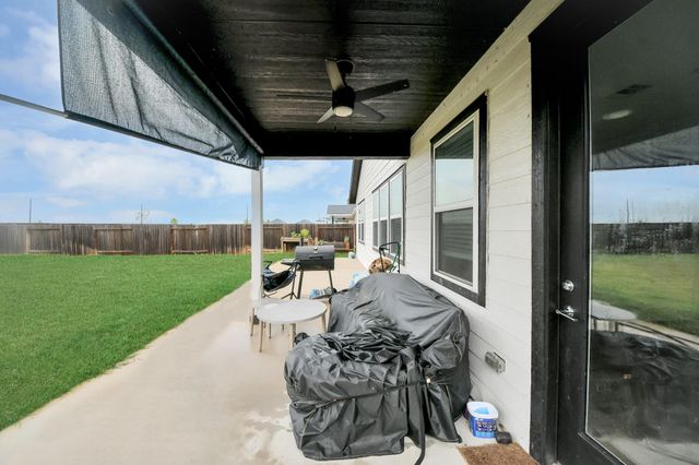 21827 Redwood Bluff Trail, Cypress, TX 77433