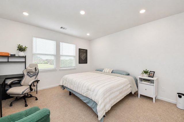 21827 Redwood Bluff Trail, Cypress, TX 77433