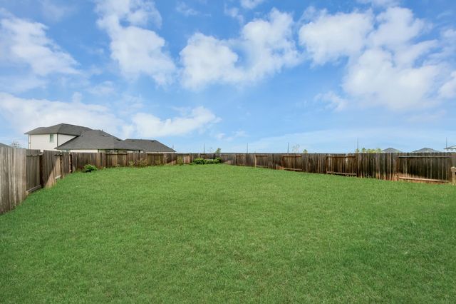 21827 Redwood Bluff Trail, Cypress, TX 77433