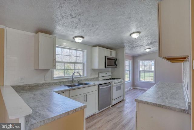 642 FERNWOOD DR, Harrington, DE 19952