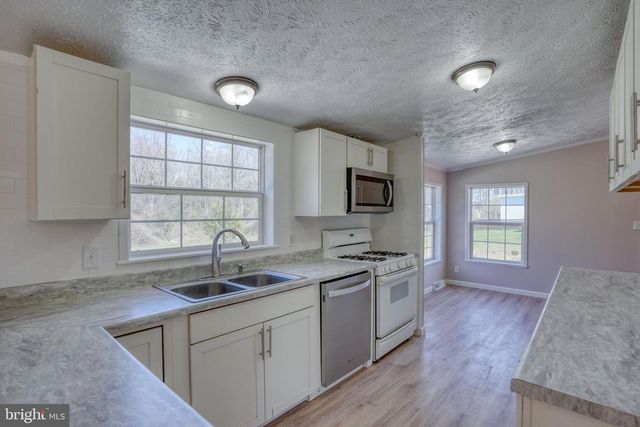 642 FERNWOOD DR, Harrington, DE 19952