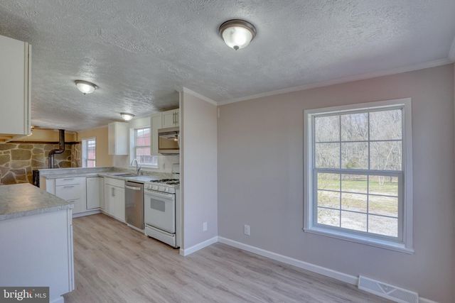 642 FERNWOOD DR, Harrington, DE 19952