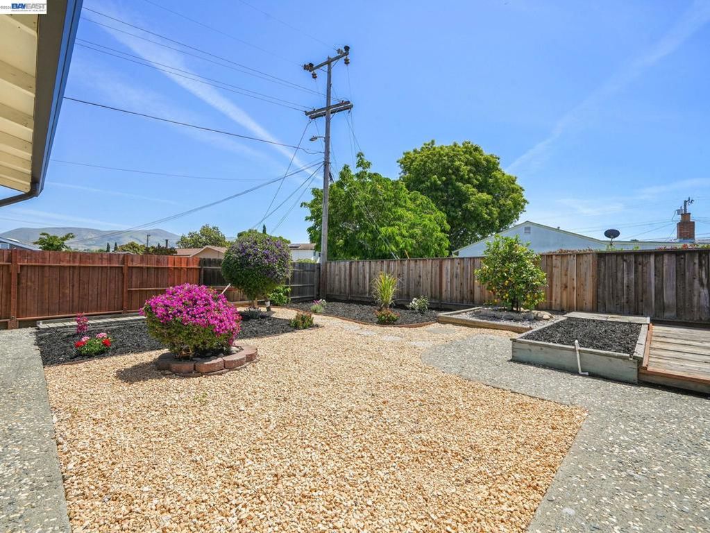 Image 25 of property listing at 43225 Mintwood St, Fremont, CA 94550