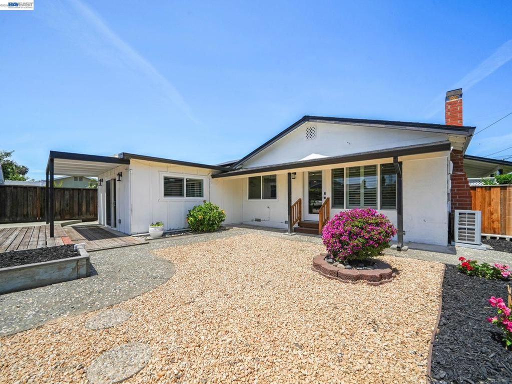 Image 26 of property listing at 43225 Mintwood St, Fremont, CA 94550