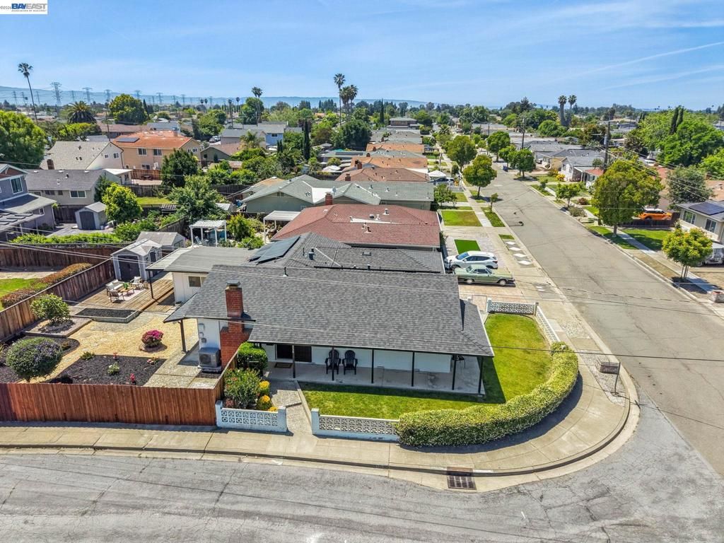 Image 27 of property listing at 43225 Mintwood St, Fremont, CA 94550