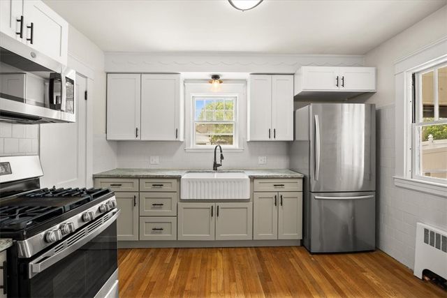 41 Ash Avenue, Cranston, RI 02910