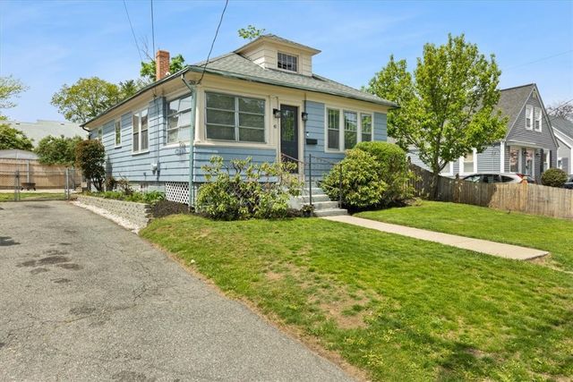 41 Ash Avenue, Cranston, RI 02910