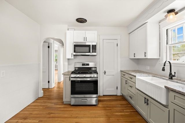 41 Ash Avenue, Cranston, RI 02910