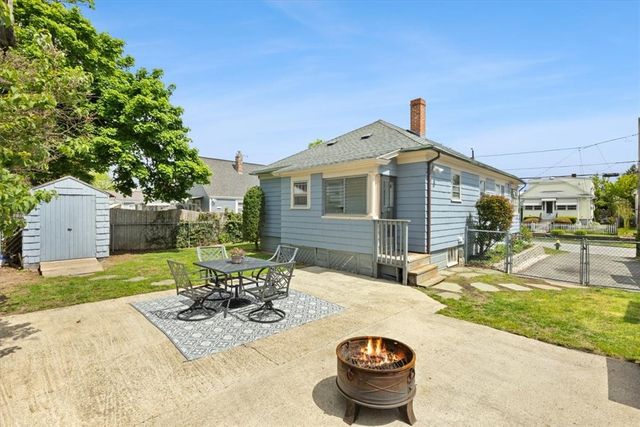 41 Ash Avenue, Cranston, RI 02910