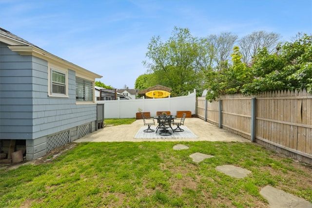 41 Ash Avenue, Cranston, RI 02910