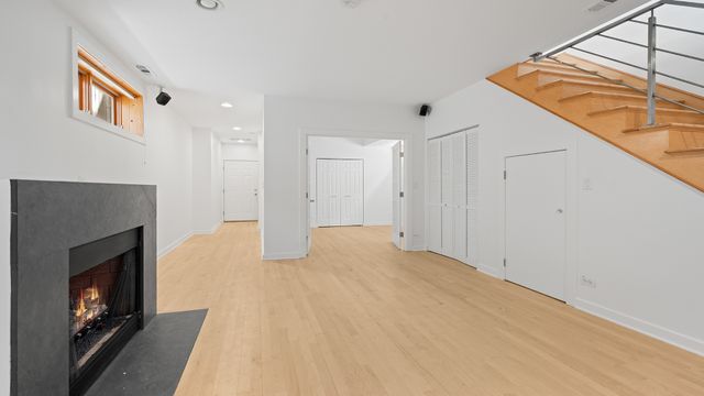 1834 W Rice Street B, Chicago, IL 60622