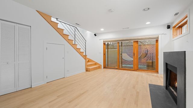 1834 W Rice Street B, Chicago, IL 60622