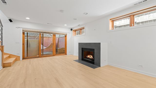 1834 W Rice Street B, Chicago, IL 60622