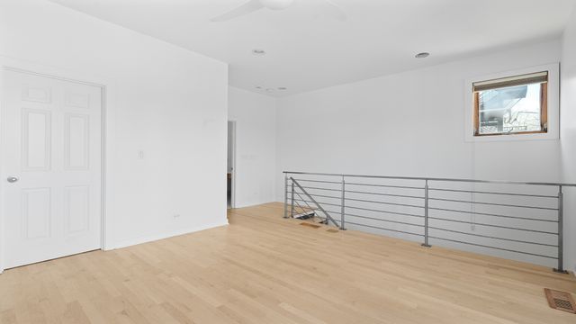 1834 W Rice Street B, Chicago, IL 60622