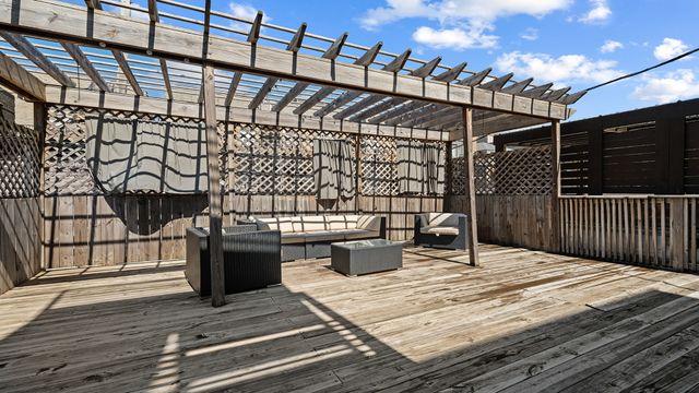 1834 W Rice Street B, Chicago, IL 60622