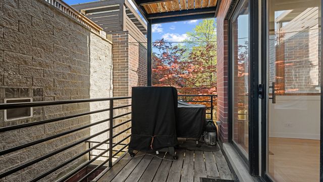 1834 W Rice Street B, Chicago, IL 60622