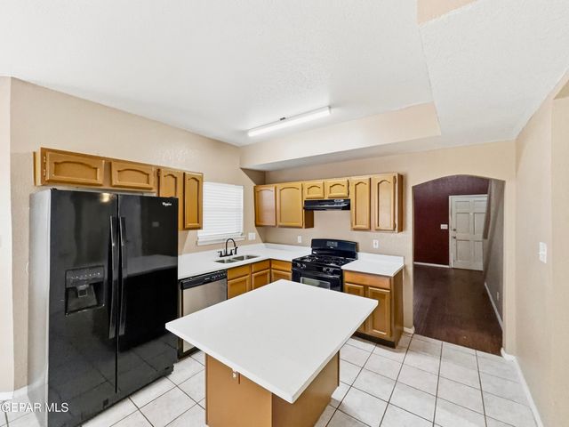 14041 LAGO SECO Drive, Horizon City, TX 79928