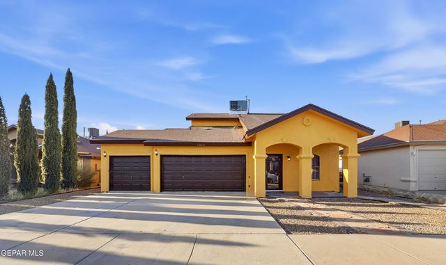 14041 LAGO SECO Drive, Horizon City, TX 79928