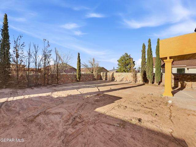 14041 LAGO SECO Drive, Horizon City, TX 79928