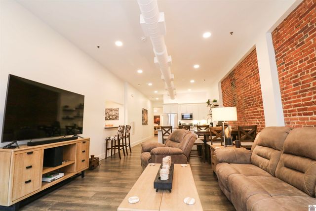 211 Broadway Unit D, Paducah, KY 42001