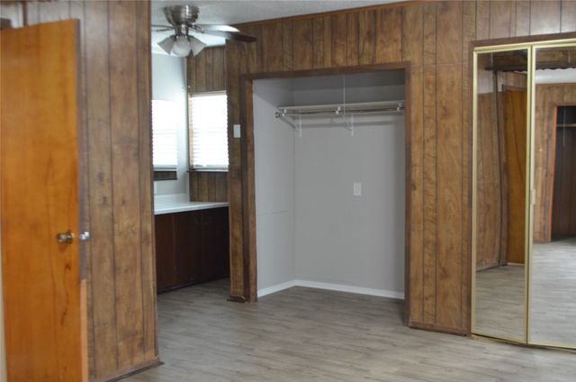 2020 Gage Road, Cleburne, TX 76031