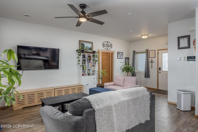2657 Desert Eagle Loop, North Pole, AK 99705
