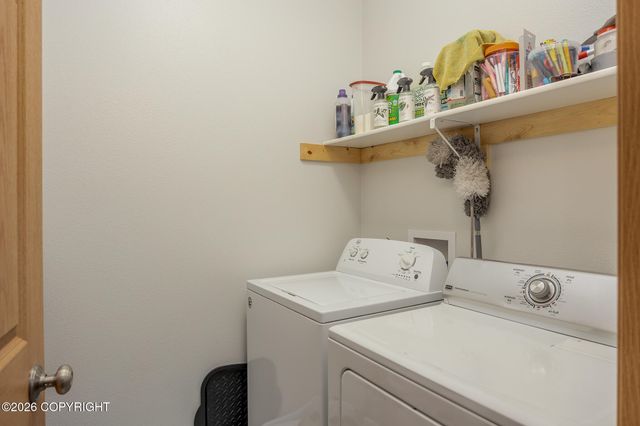 2657 Desert Eagle Loop, North Pole, AK 99705