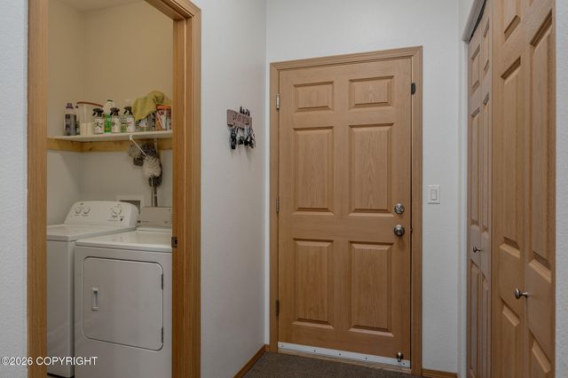 2657 Desert Eagle Loop, North Pole, AK 99705