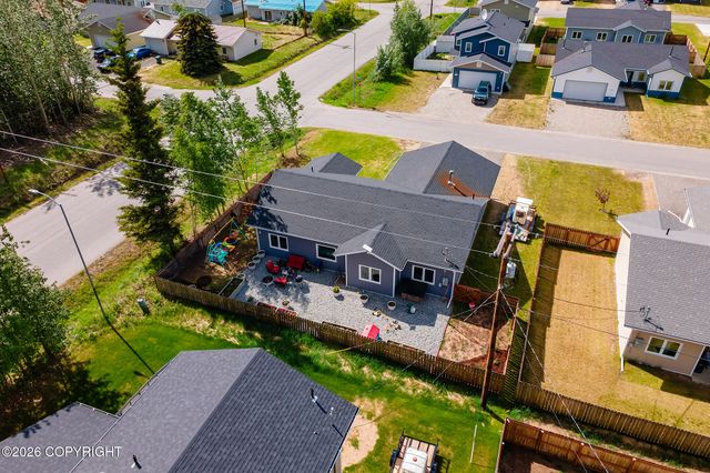 2657 Desert Eagle Loop, North Pole, AK 99705