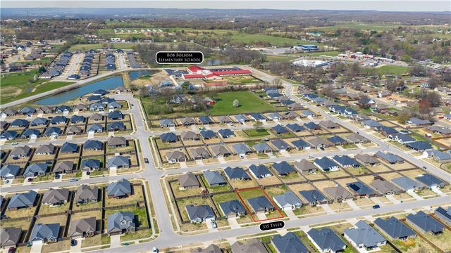 335 Tyler Road, Farmington, AR 72730