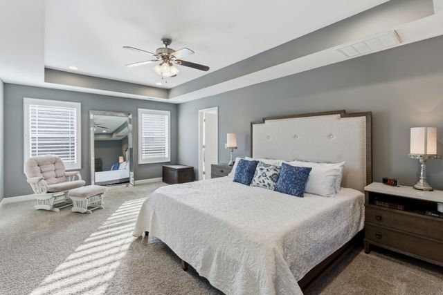 5025 Lady Thatcher Dr, Murfreesboro, TN 37129