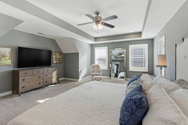 5025 Lady Thatcher Dr, Murfreesboro, TN 37129