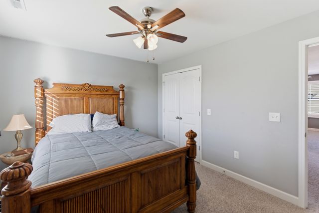 5025 Lady Thatcher Dr, Murfreesboro, TN 37129