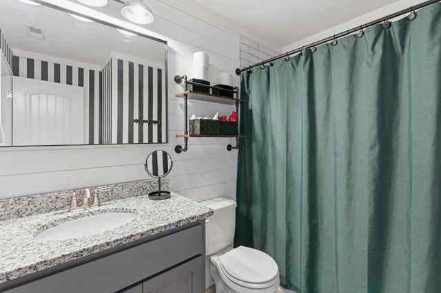 5025 Lady Thatcher Dr, Murfreesboro, TN 37129