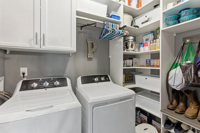 5025 Lady Thatcher Dr, Murfreesboro, TN 37129