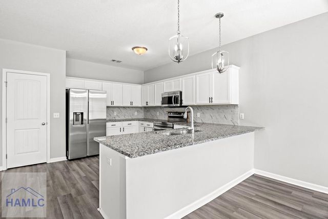 147 Battalion Lane, Hinesville, GA 31313