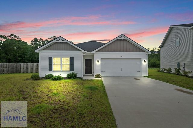147 Battalion Lane, Hinesville, GA 31313