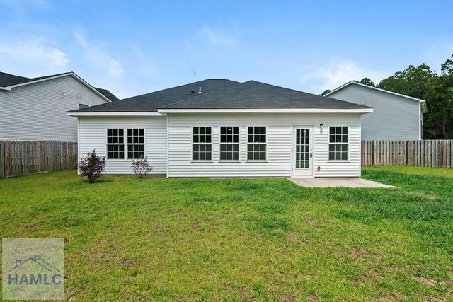 147 Battalion Lane, Hinesville, GA 31313