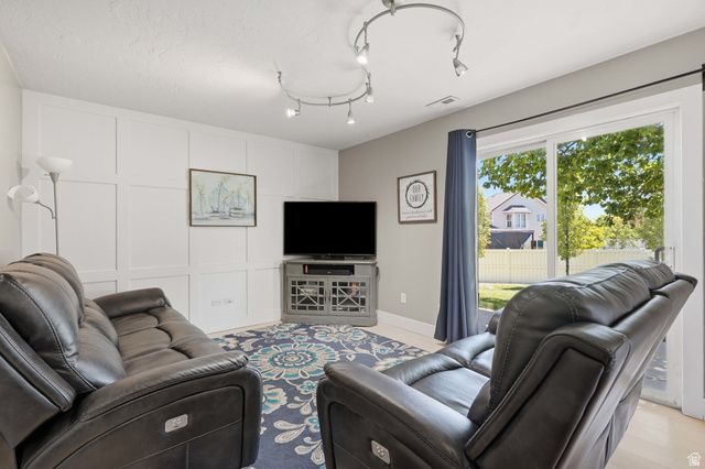 3557 W LILLEHAMMER CIR, Taylorsville, UT 84129