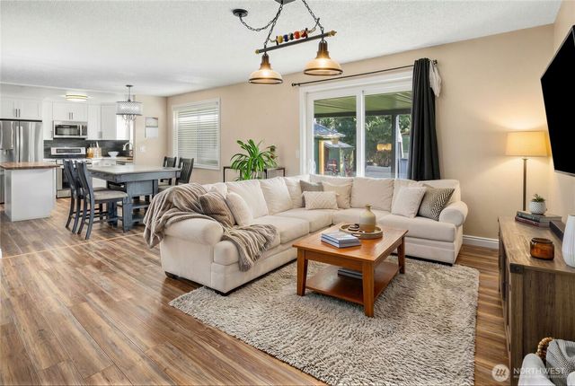 11901 32nd Drive SE, Everett, WA 98208