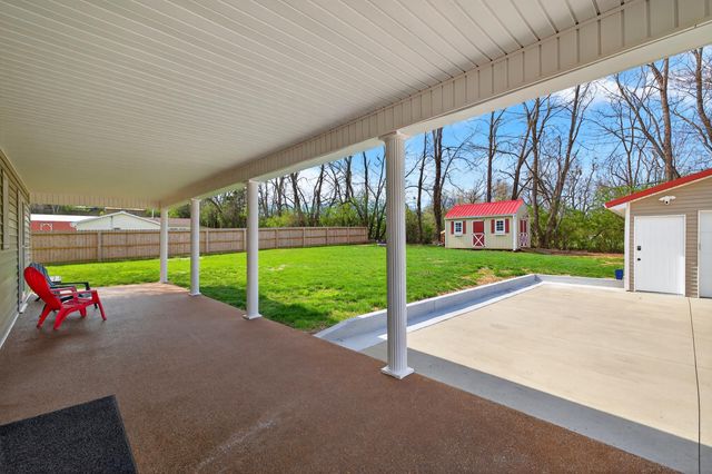 1604 Kennedy Bridge Road, Harrodsburg, KY 40330