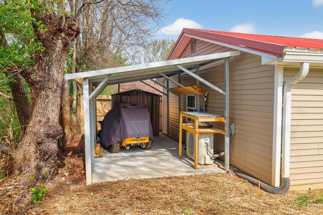 1604 Kennedy Bridge Road, Harrodsburg, KY 40330