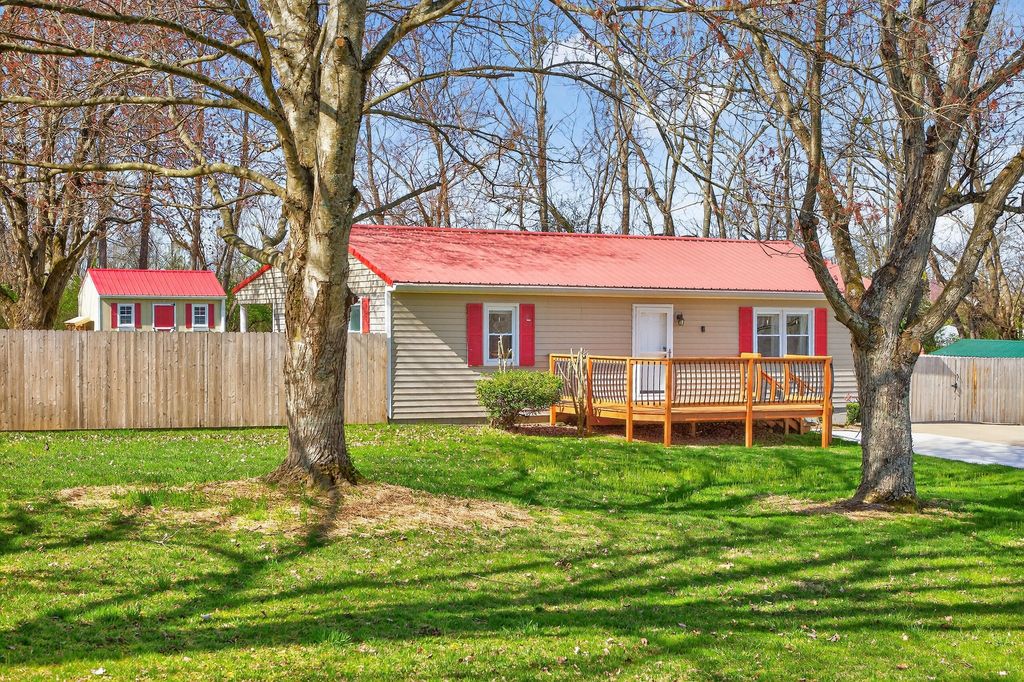 1604 Kennedy Bridge Road, Harrodsburg, KY 40330