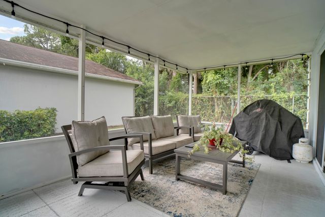1238 Pine Sage Circle, West Palm Beach, FL 33409