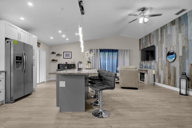 1238 Pine Sage Circle, West Palm Beach, FL 33409