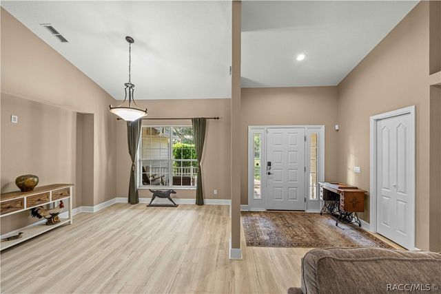 4860 W Angus Drive, Beverly Hills, FL 34465