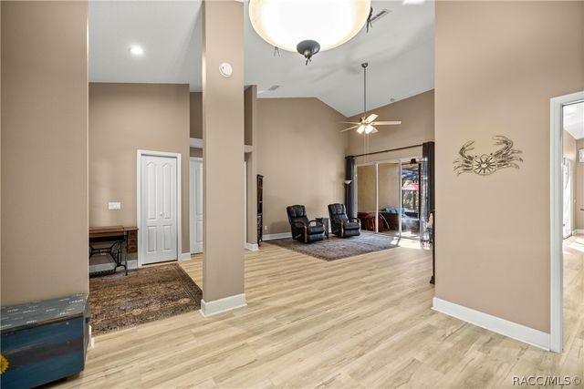 4860 W Angus Drive, Beverly Hills, FL 34465
