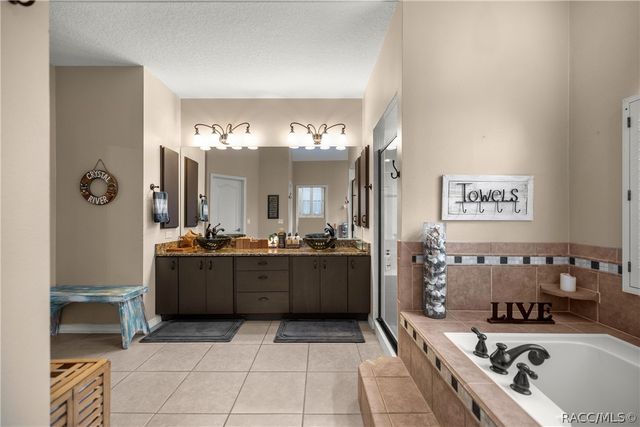 4860 W Angus Drive, Beverly Hills, FL 34465