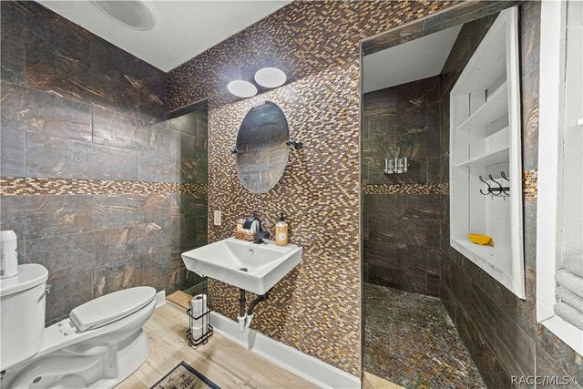 4860 W Angus Drive, Beverly Hills, FL 34465