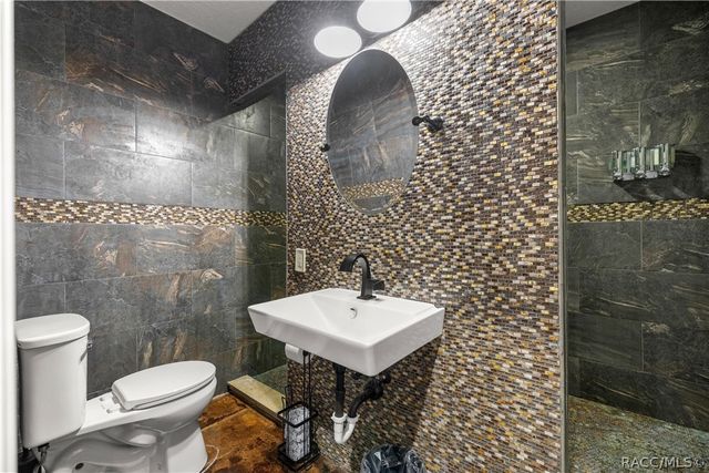 4860 W Angus Drive, Beverly Hills, FL 34465
